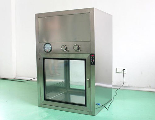 自凈式傳遞窗用于潔凈車間、微細科技、生物實驗室、制藥廠、醫院、食品加工業、LCD、電子廠等等一切需要空氣凈化的場所都需要用到傳遞窗等等